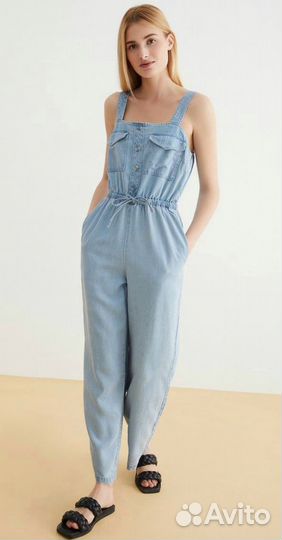 Джинсовый комбинезон