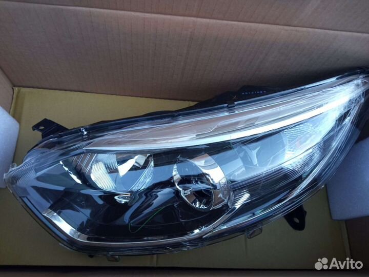 Фара renault kaptur левая