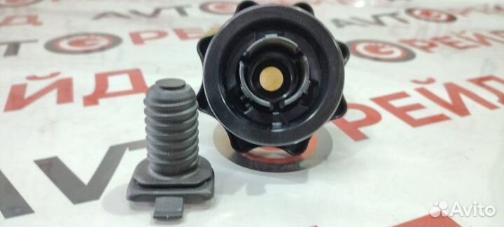 Крепление запасного колеса Audi A6 4G CGW