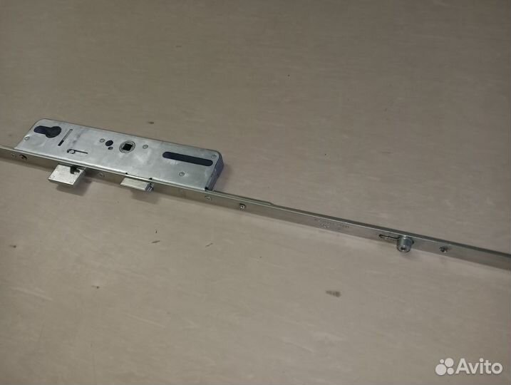 Замок врезной многозапорный с ригелем для пвх двер
