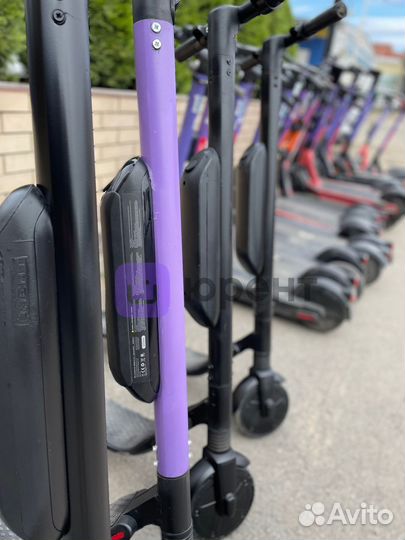 Электросамокат Ninebot Kickscooter ES4