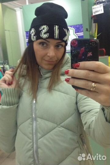 Зимняя женская шапка