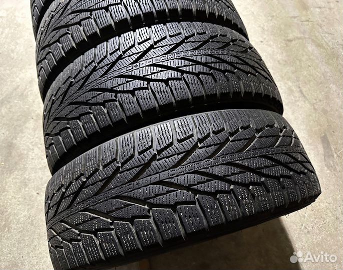 Nokian Tyres Hakkapeliitta R2 215/65 R16