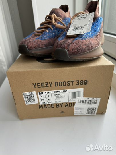 Yeezy boost 380 38 RU, новые