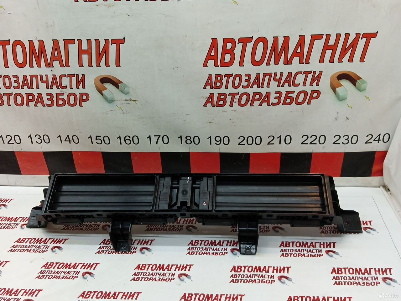 Жалюзи радиатора охлаждения Voyah Passion