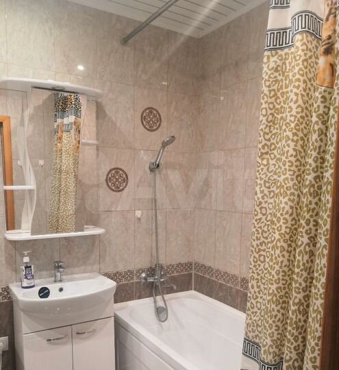 1-к. квартира, 52 м², 5/15 эт.