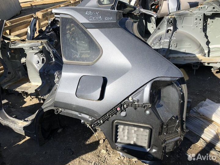 Четверть задняя левая Toyota Rav-4 2019
