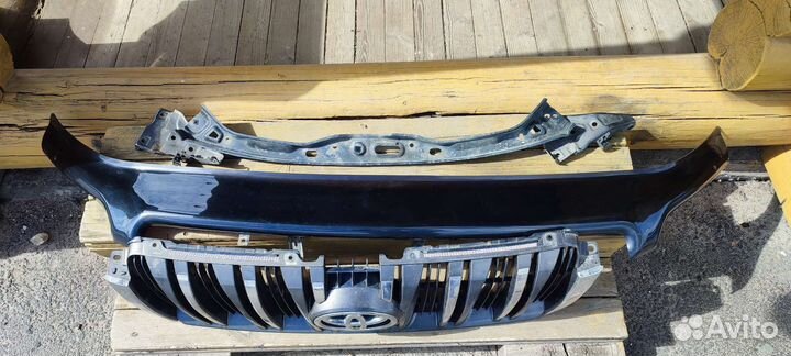 Решетка радиатора оригинал Тойота Прадо 150