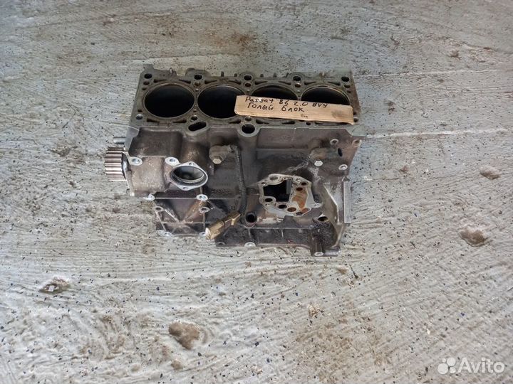 Блок двигателя Vw. Passat B6 2.0 BVY 2005-2010