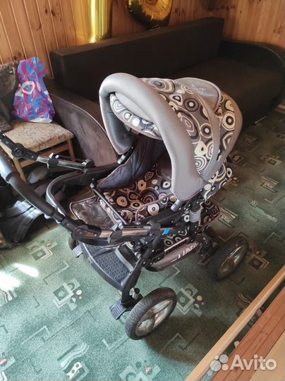 Детская коляскя riko