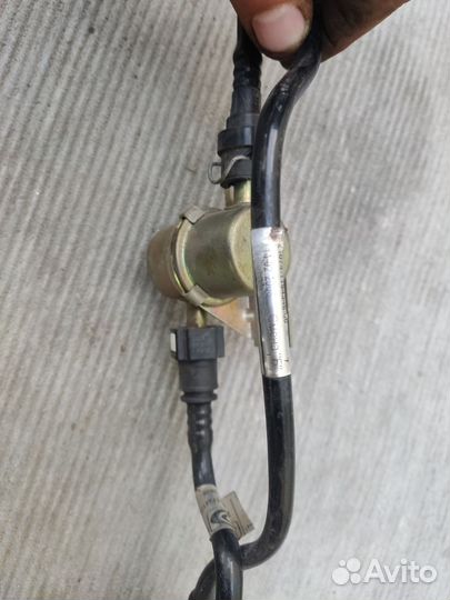 Гравитационный клапан и перепускной клапан ваз