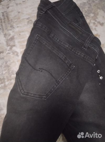 Джинсы женские 48 размер