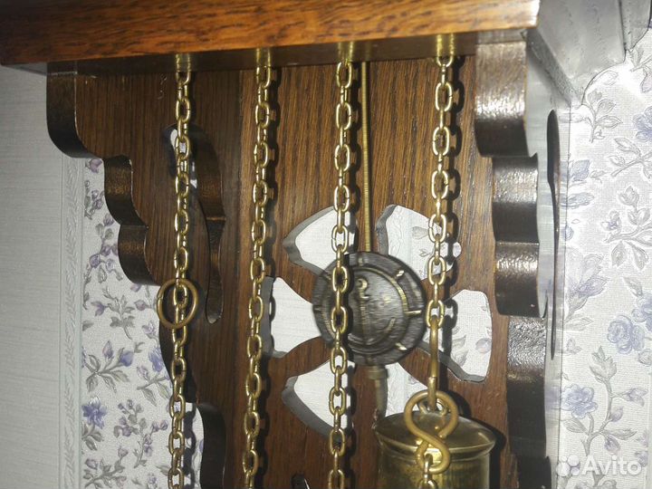 Настенные часы с боем и лунным календарем пр. Голл