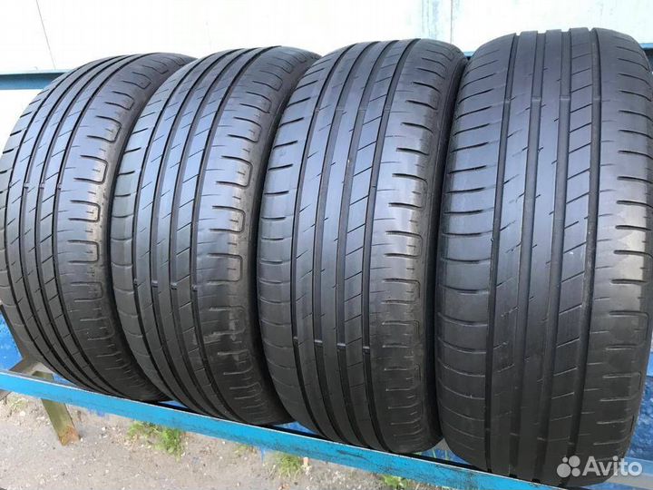 Goodyear EfficientGrip Performance 195/55 R16