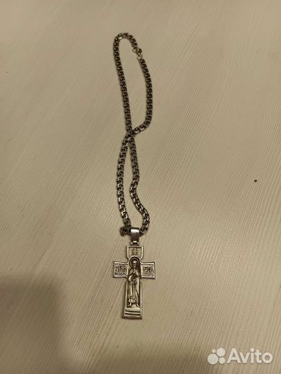 Серебряная цепь с крестом