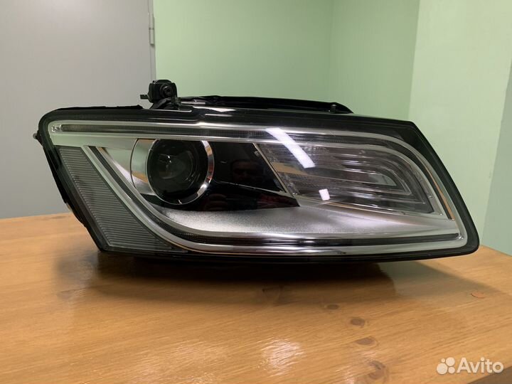 Фара ксеноновая на audi Q5 передняя правая