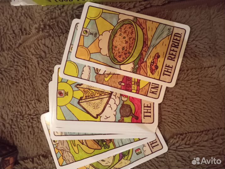 3 колоды и три книги по таро