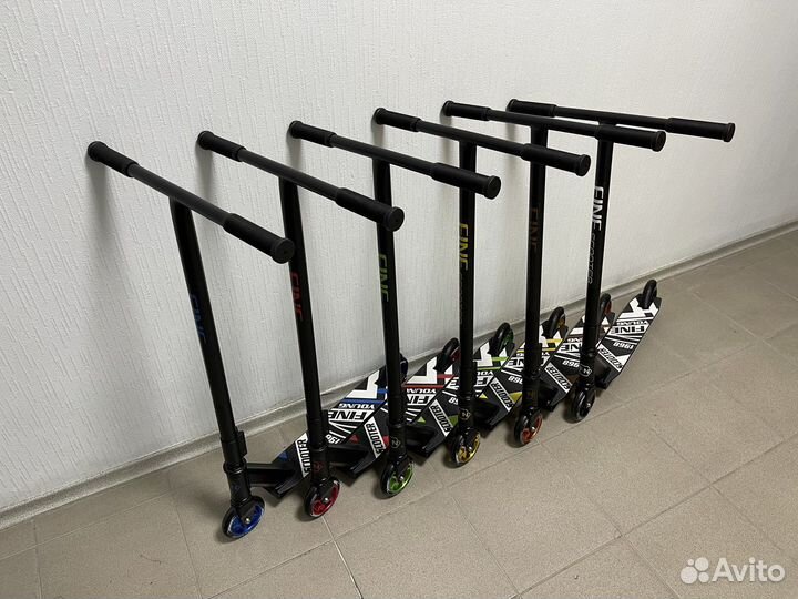 Самокат трюковой