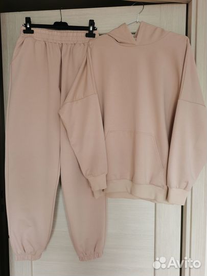 Костюм спортивный