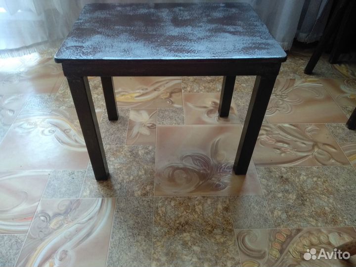 Табуретки, лавочки, кронштейны