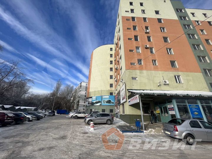 Офис с парковкой в бизнес центре