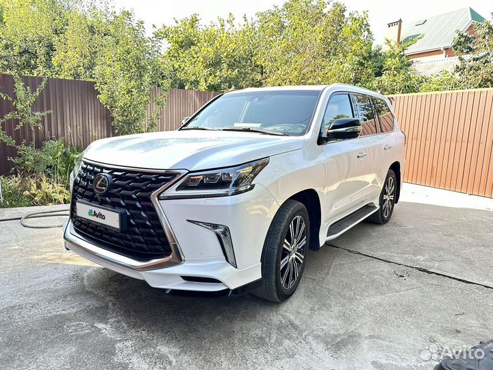 Lexus LX, 2021