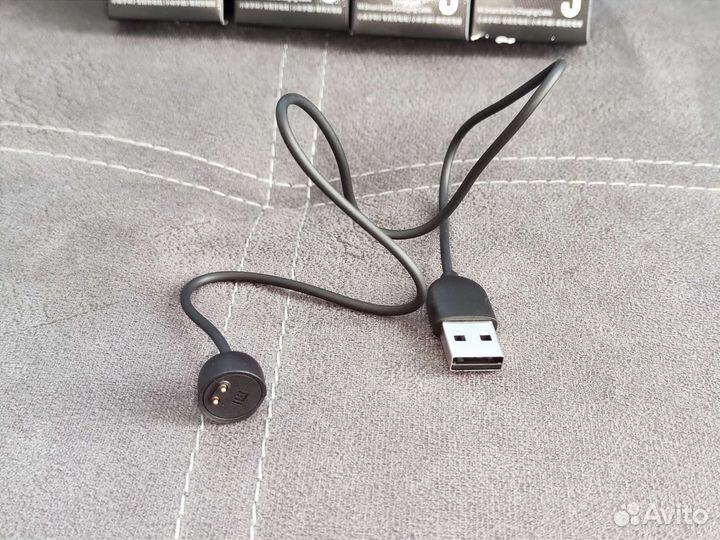 Зарядное устройство для Xiaomi Mi Band 5