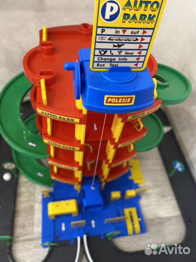 Парковка для машинок полесье