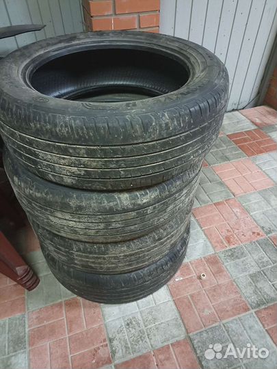 Goodyear EfficientGrip Performance SUV 225/55 R19 99V