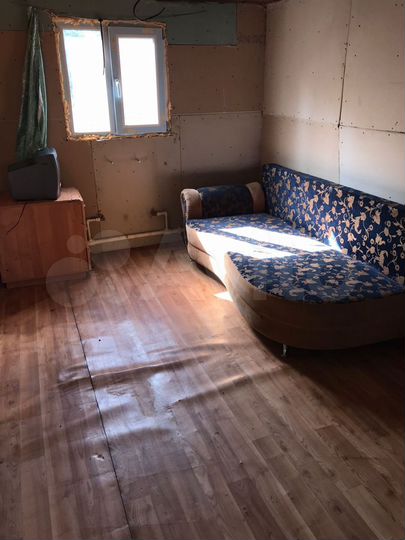 Дом 28,4 м² на участке 10 сот.