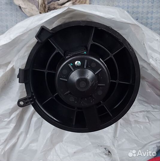 Моторчик печки nissan X-trail T31