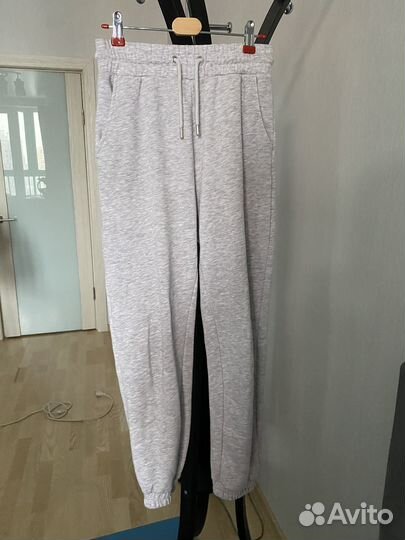 Спортивные штаны женские