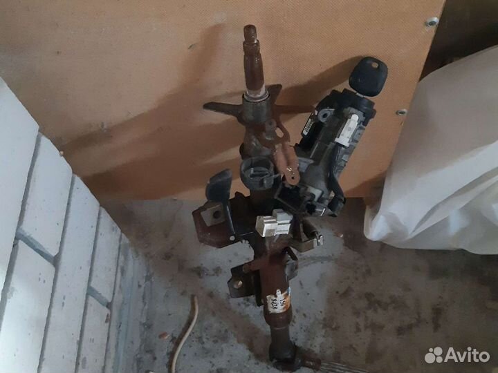 Продам рулевая колонка с замком зажигания тойота а