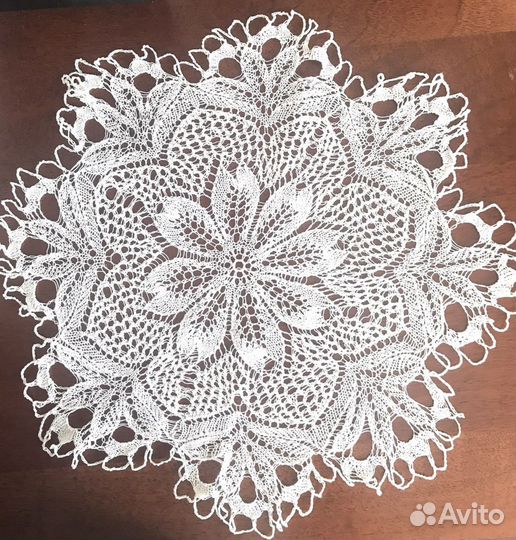 Салфетки 1. из хлопковых ниток, 2. из шелка