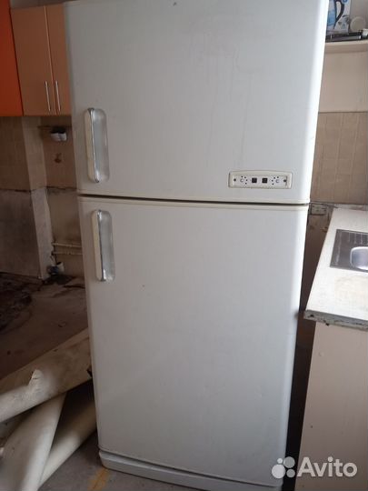 Холодильник на запчасти