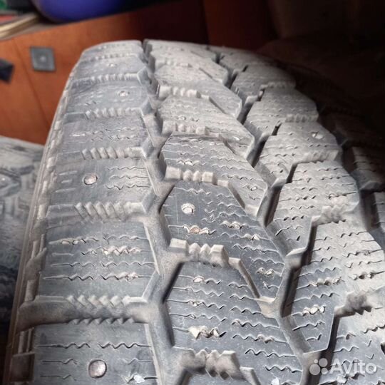 Yokohama IceGuard Stud IG65 185/65 R14 и 185/65 R14