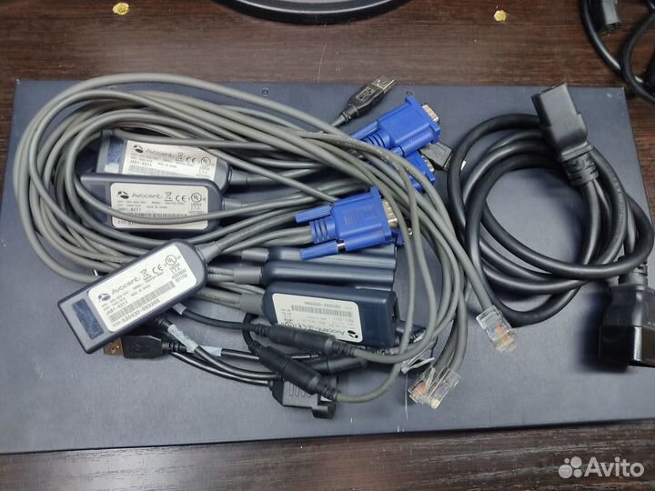 KVM-переключатель avocent MPU108E