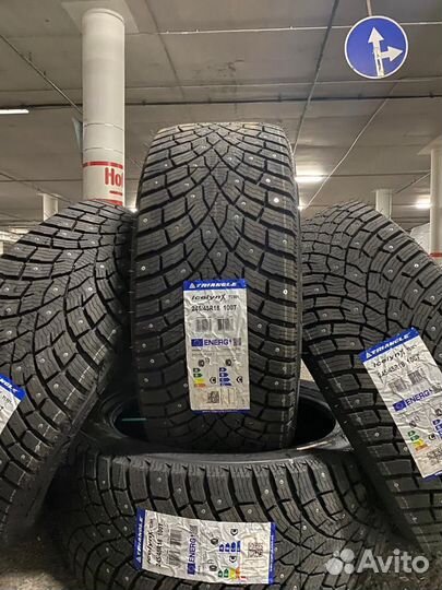 Triangle IcelynX TI501 215/55 R17