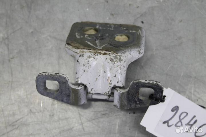 Петля двери Renault Logan 2