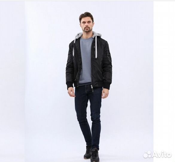 Куртка 50 52 осень весна бомбер