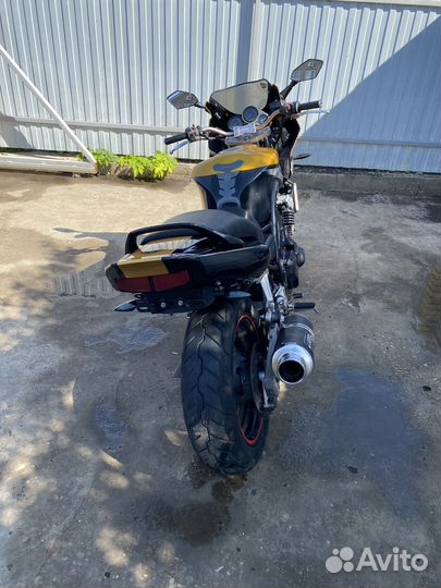 Yamaha fzs600