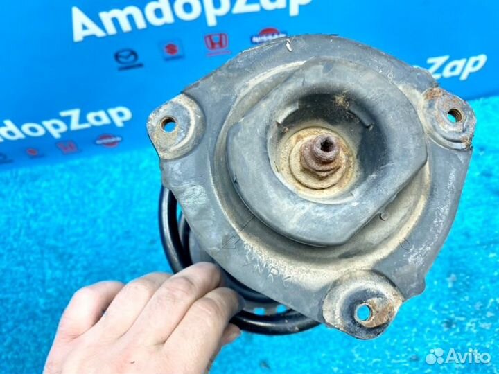 Стойка передняя правая Nissan Juke F15 1.6 2011