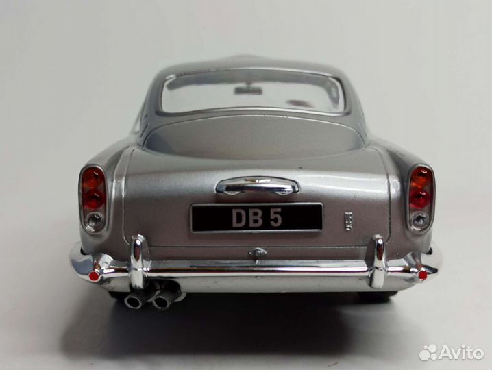 Aston Martin DB5 RHD 1964 Solido 1:18