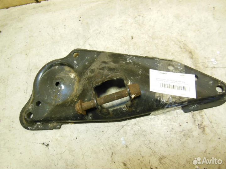 Опора переднего амортизатора верхняя Peugeot Partn