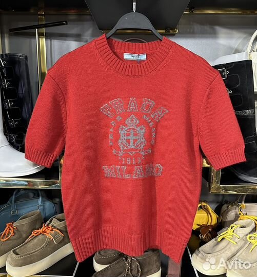 Американка Prada