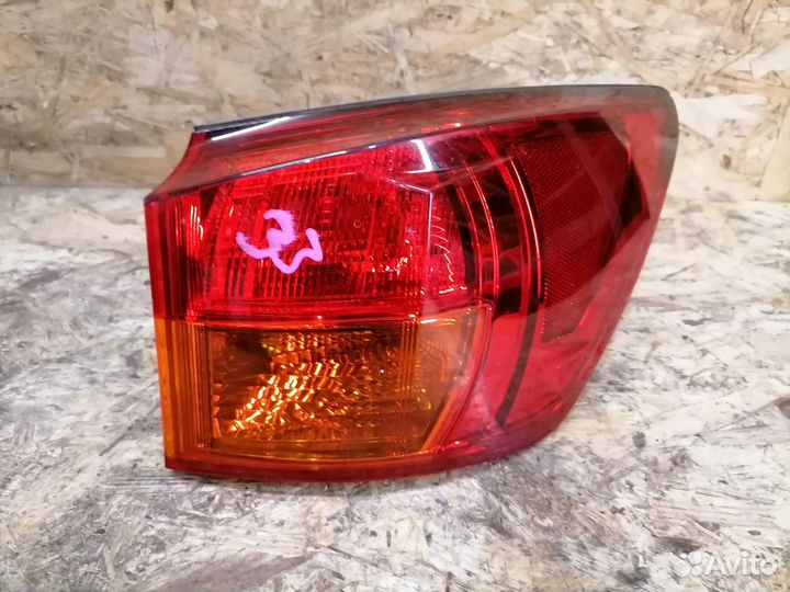 Фонарь правый Lexus IS250 2