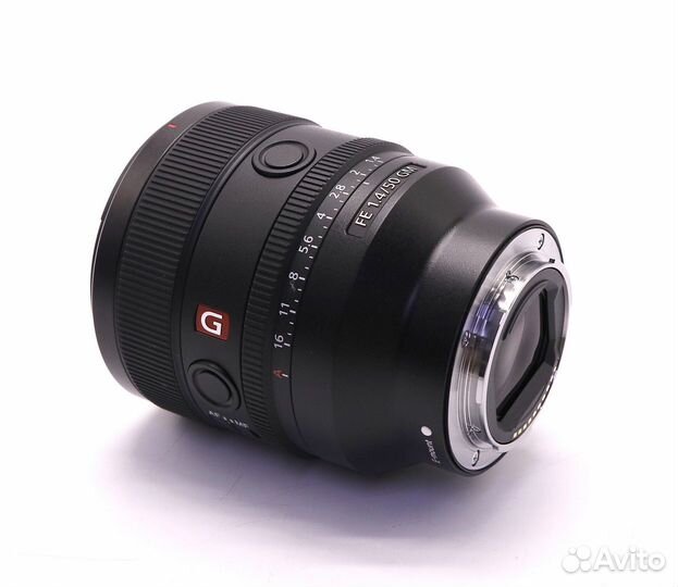 Sony FE 50mm f/1.4 GM в упаковке