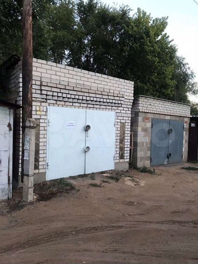 Гараж, > 30 м²