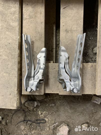 Петли капота шкода октавия А 5-2009г