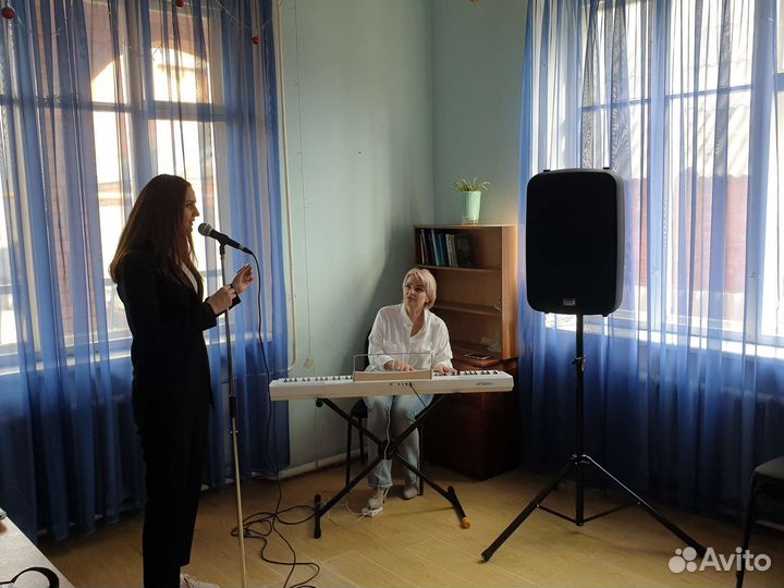 Педагог по вокалу